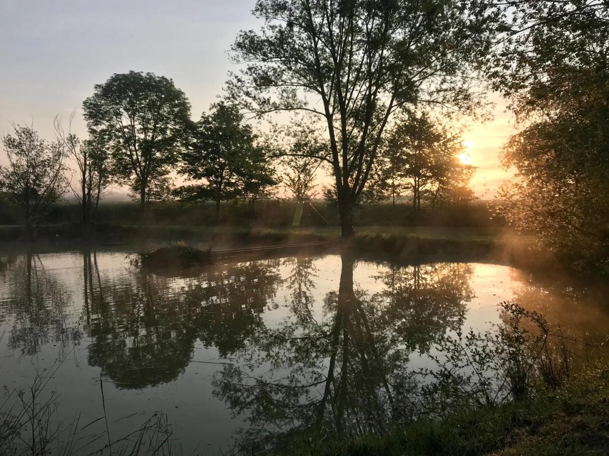 Domaine Des Galinaces Roulotte La Roussette 2-4P Villa Marigny-les-Reullee Exteriör bild